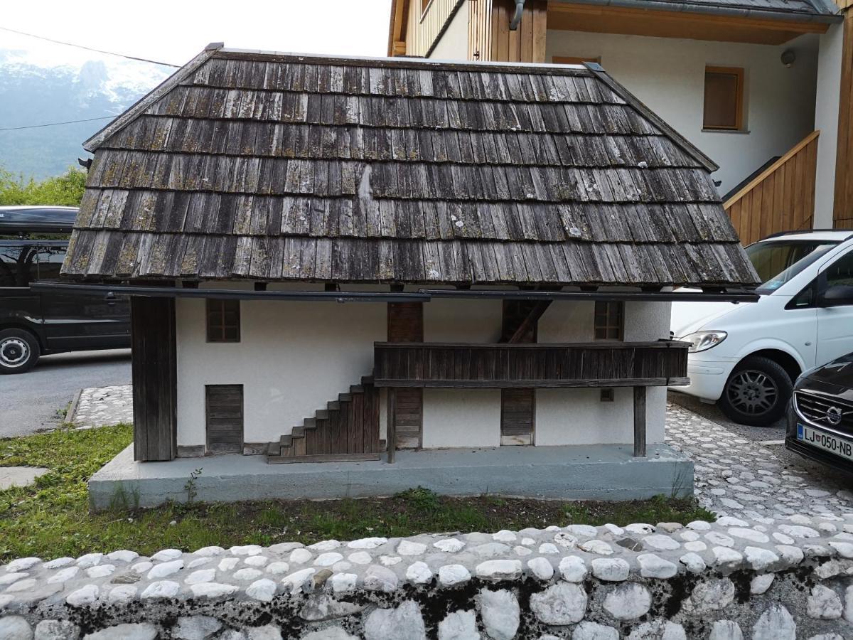Apartment Alpin Bovec Esterno foto